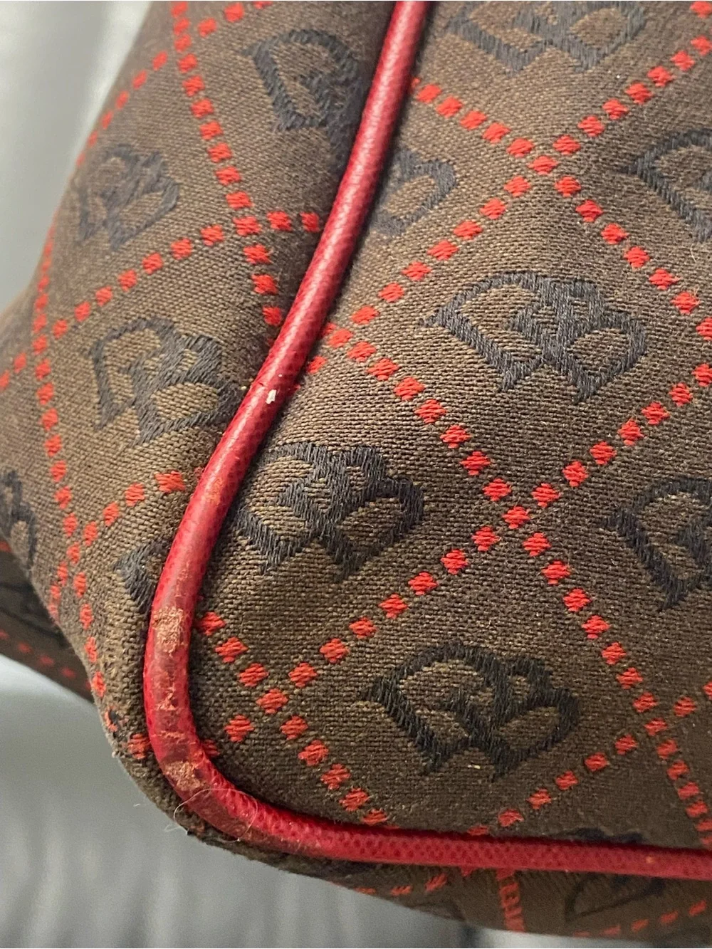 Vintage Dooney And Bourke Signature Quilt Hobo Dark Red Zip Small Shoulder Bag